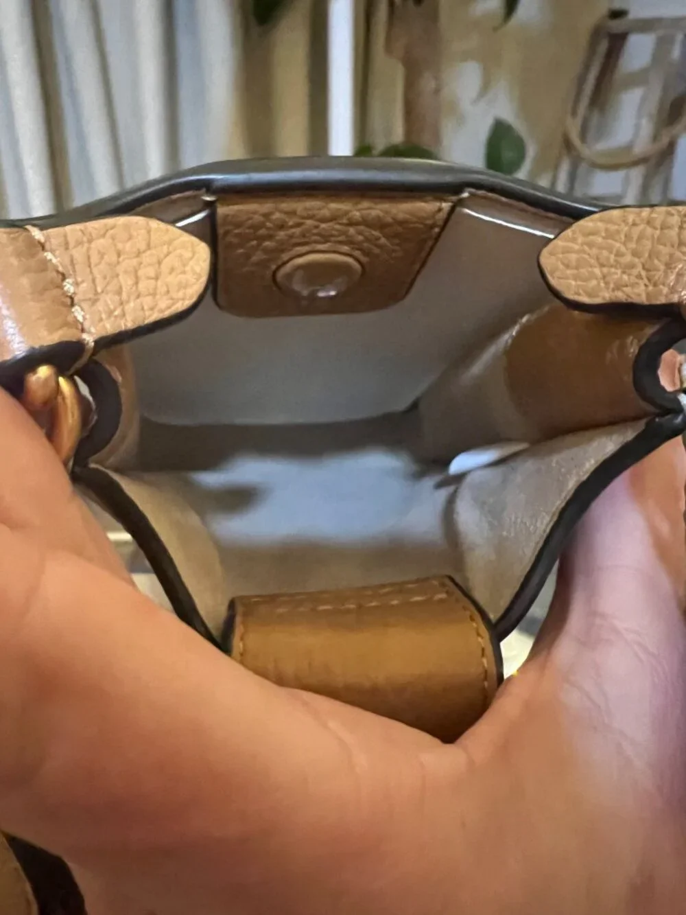 AUTHENTIC TORY BURCH CAMEL THEA CROSSBODY